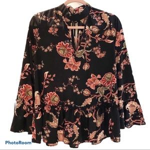PEACH LOVE CALIFORNIA Floral Long Sleeve Blouse